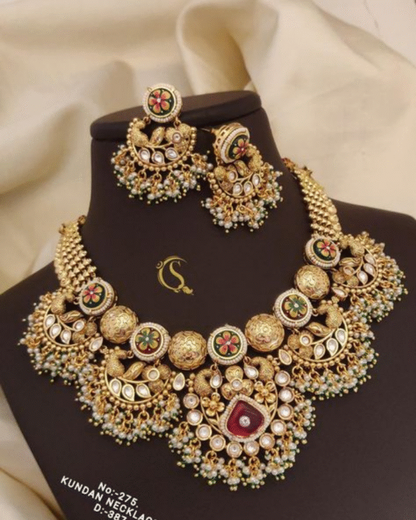 Royal Kundan Chandbali Earrings – Antique Gold & Ruby Red