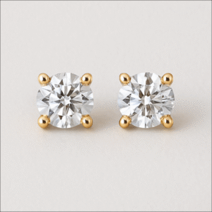 18KT Gold Diamond Stud Earrings – Noor Daily Luxe