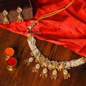 Elegant Kundan Pearl Necklace Set with Earrings