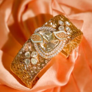 Golden Radiance Kundan Diamond Bracelet