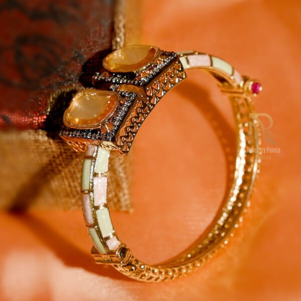 Royal Kundan Twin Diamond Bracelet - Image 3